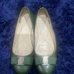 Green ferragamo flats 8.5B
